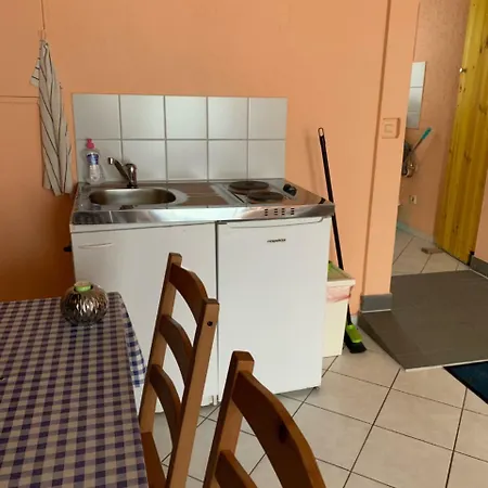 Belle Vue Apartrooms Ξενοδοχείο με διαμερίσματα 3*