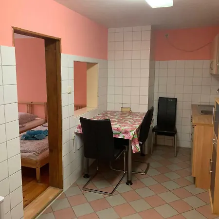 Ξενοδοχείο με διαμερίσματα Belle Vue Apartrooms 3*